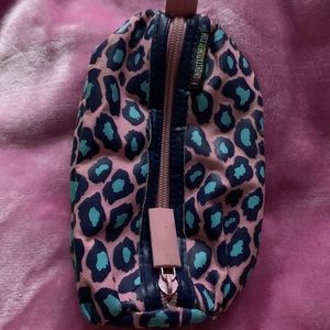 free makeup case lot 💓